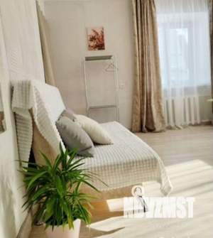 Студия квартира, посуточно, 32м2, 3/4 этаж