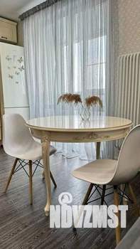 1-к квартира, посуточно, 43м2, 1/1 этаж