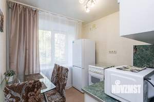 1-к квартира, посуточно, 32м2, 3/5 этаж