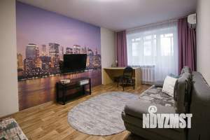 2-к квартира, посуточно, 50м2, 1/10 этаж
