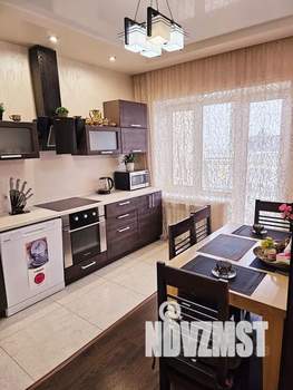 2-к квартира, посуточно, 55м2, 10/25 этаж