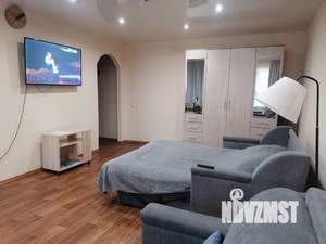 Студия квартира, посуточно, 30м2, 1/5 этаж