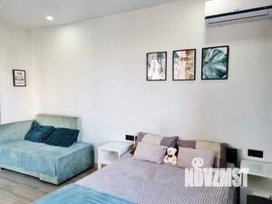 Студия квартира, посуточно, 32м2, 7/25 этаж