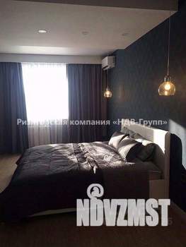 Студия квартира, на длительный срок, 65м2, 11/14 этаж