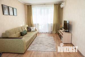 1-к квартира, посуточно, 47м2, 1/1 этаж