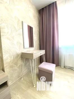 1-к квартира, посуточно, 40м2, 10/25 этаж