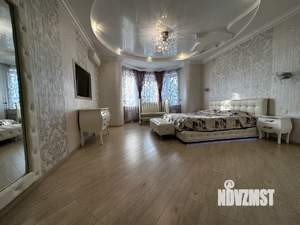 3-к квартира, на длительный срок, 130м2, 15/18 этаж