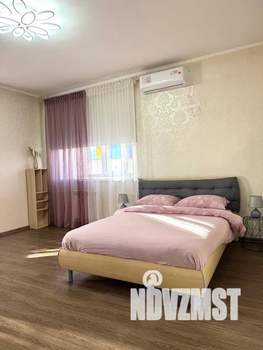 1-к квартира, посуточно, 40м2, 3/17 этаж