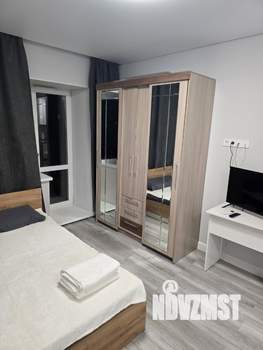 Студия квартира, посуточно, 30м2, 2/10 этаж