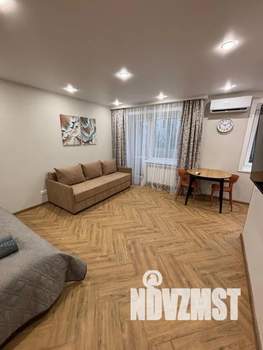 Студия квартира, посуточно, 32м2, 3/5 этаж