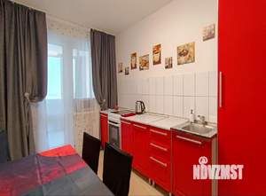 1-к квартира, посуточно, 37м2, 1/1 этаж