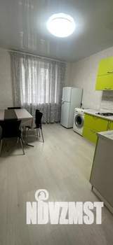 Студия квартира, посуточно, 45м2, 1/22 этаж