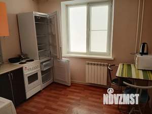 1-к квартира, посуточно, 36м2, 1/10 этаж