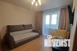 1-к квартира, посуточно, 35м2, 4/9 этаж