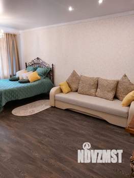 Студия квартира, посуточно, 33м2, 1/5 этаж