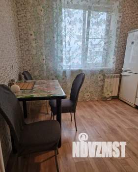 1-к квартира, посуточно, 33м2, 10/10 этаж
