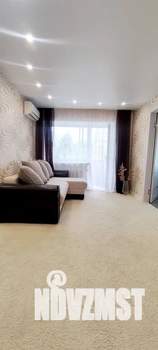 2-к квартира, посуточно, 45м2, 5/5 этаж