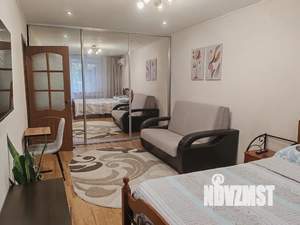 1-к квартира, посуточно, 35м2, 1/9 этаж