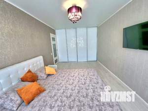 1-к квартира, посуточно, 54м2, 1/1 этаж