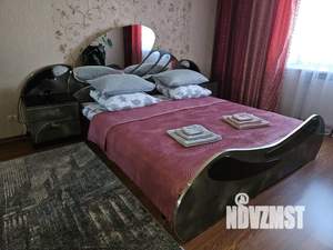 2-к квартира, посуточно, 68м2, 8/16 этаж