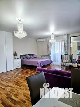Студия квартира, посуточно, 40м2, 5/5 этаж