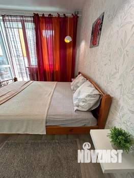 Студия квартира, посуточно, 30м2, 12/16 этаж