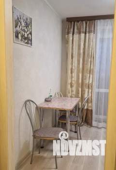 1-к квартира, посуточно, 33м2, 1/10 этаж