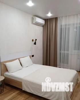 1-к квартира, посуточно, 35м2, 24/25 этаж