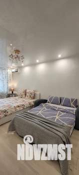 1-к квартира, посуточно, 35м2, 1/10 этаж