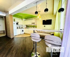 1-к квартира, посуточно, 42м2, 1/1 этаж