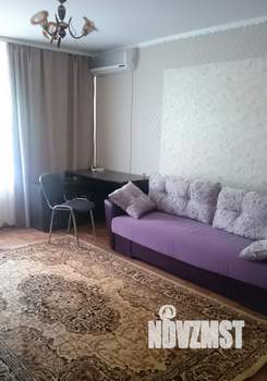 1-к квартира, посуточно, 42м2, 3/10 этаж