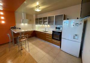 4-к квартира, на длительный срок, 143м2, 6/10 этаж