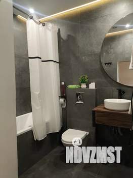 Студия квартира, посуточно, 35м2, 1/8 этаж