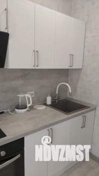 1-к квартира, посуточно, 35м2, 2/9 этаж