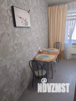 1-к квартира, посуточно, 33м2, 3/3 этаж