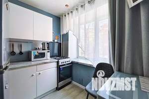 2-к квартира, посуточно, 44м2, 3/5 этаж