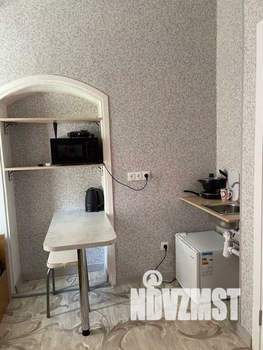 1-к квартира, посуточно, 13м2, 1/1 этаж