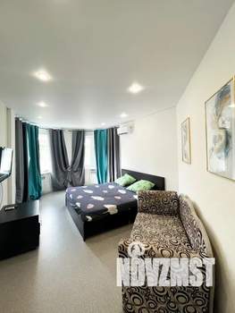 1-к квартира, посуточно, 45м2, 1/25 этаж