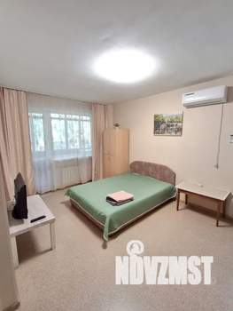 1-к квартира, посуточно, 32м2, 3/5 этаж