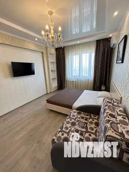 1-к квартира, посуточно, 40м2, 15/19 этаж