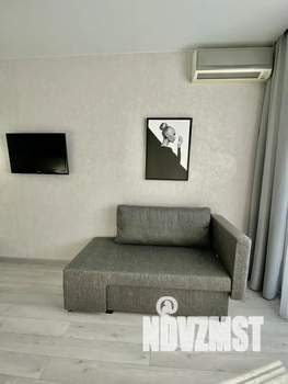 Студия квартира, посуточно, 40м2, 9/25 этаж