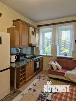 1-к квартира, посуточно, 42м2, 3/3 этаж