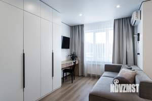 Студия квартира, посуточно, 34м2, 1/25 этаж