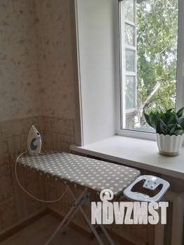 2-к квартира, посуточно, 47м2, 3/5 этаж