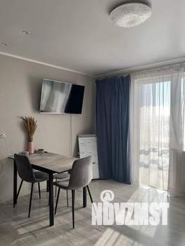 Студия квартира, посуточно, 35м2, 11/25 этаж