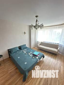 1-к квартира, посуточно, 43м2, 4/25 этаж