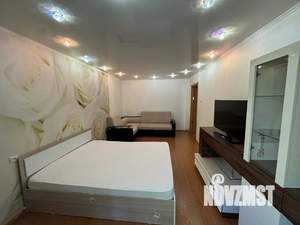 1-к квартира, посуточно, 43м2, 1/10 этаж