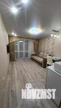 Студия квартира, посуточно, 28м2, 5/22 этаж