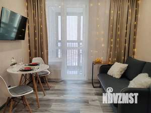 1-к квартира, посуточно, 35м2, 18/19 этаж