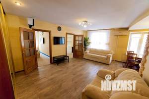 3-к квартира, посуточно, 70м2, 2/3 этаж